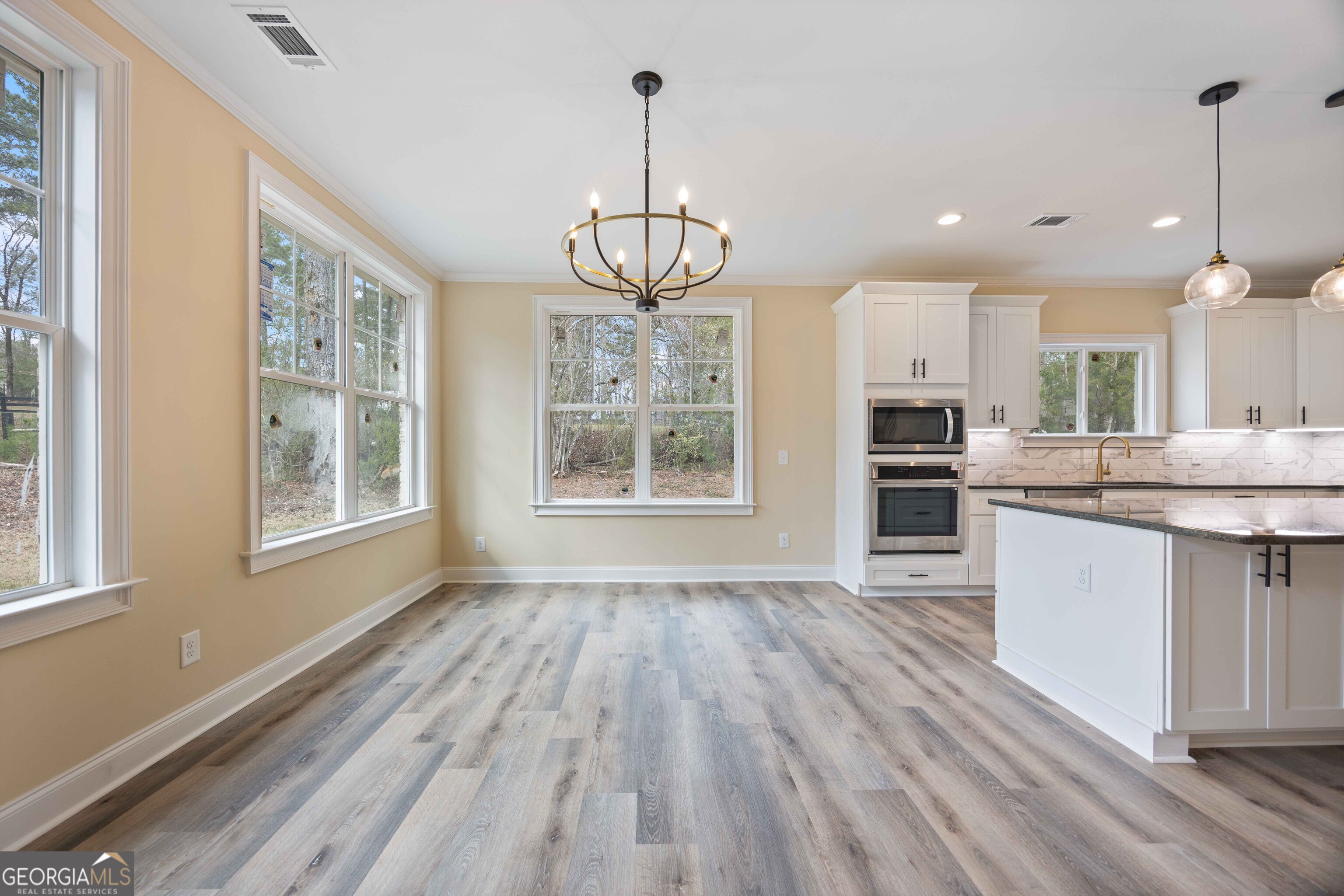 10304 Emerson Way Property Photo 16