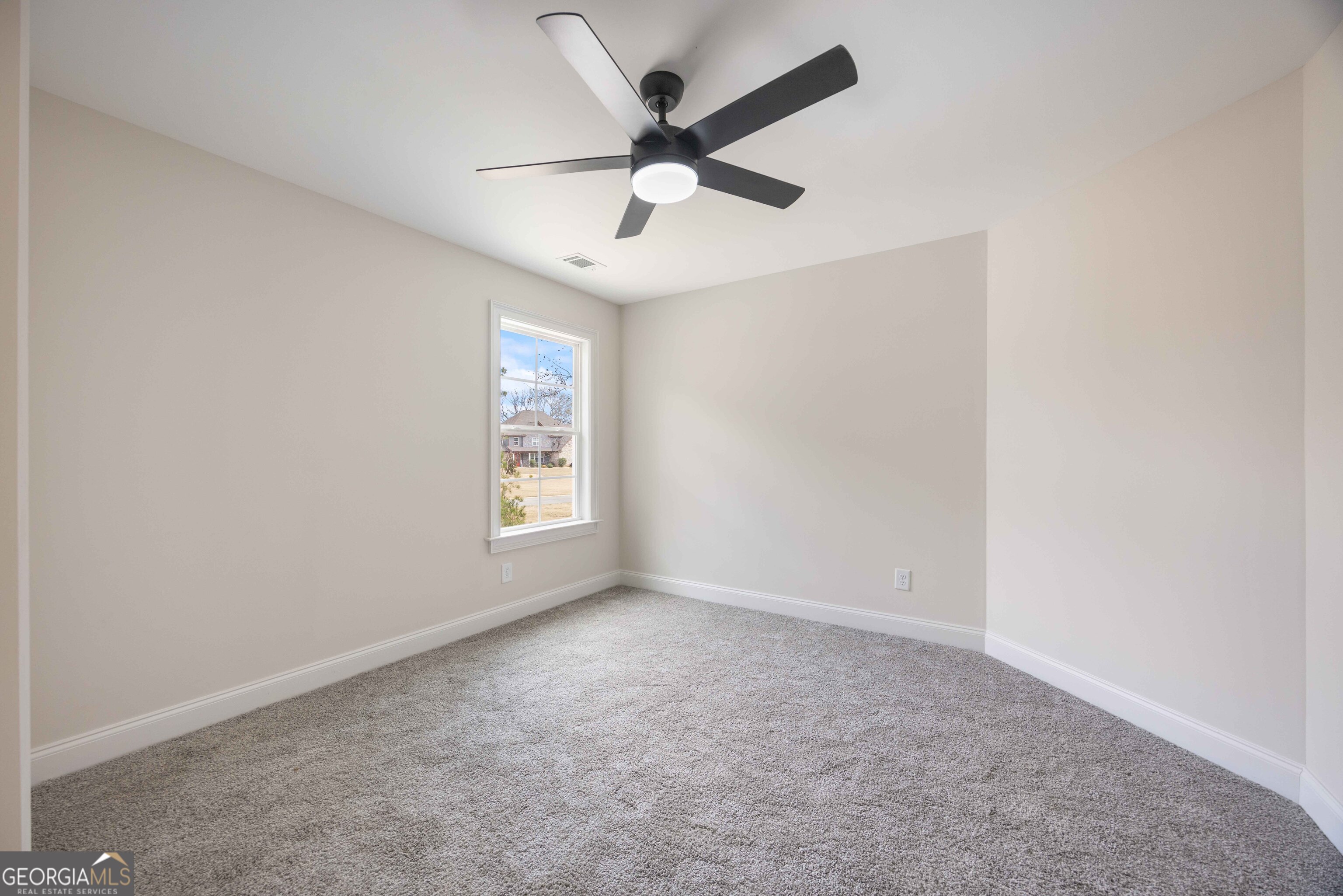 10304 Emerson Way Property Photo 28