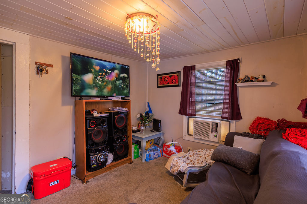 70 Daisy Circle Property Photo 4