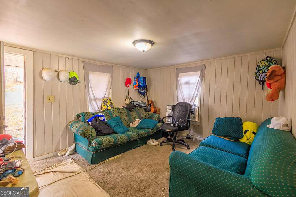 100 Daisy Circle Property Photo 4