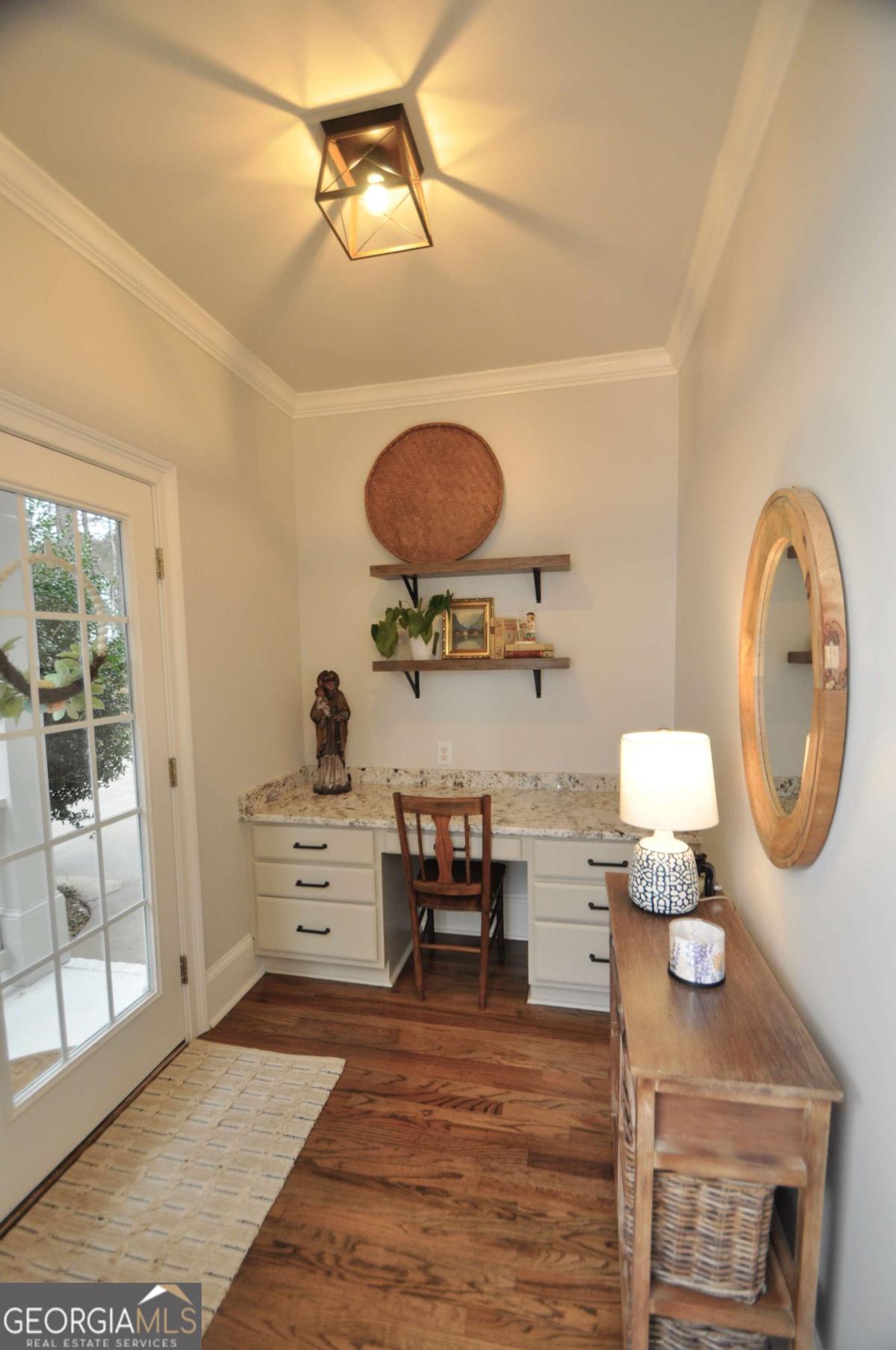 1070 Lexington Court Property Photo 24