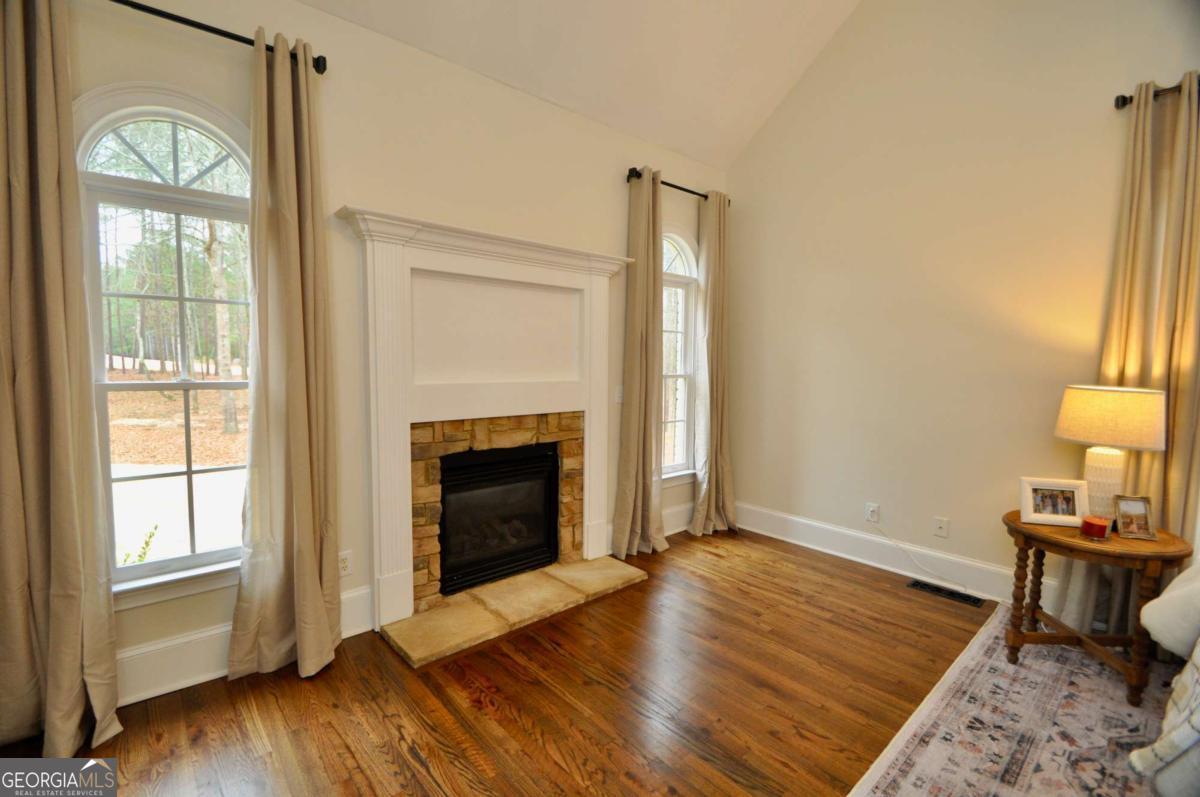 1070 Lexington Court Property Photo 31