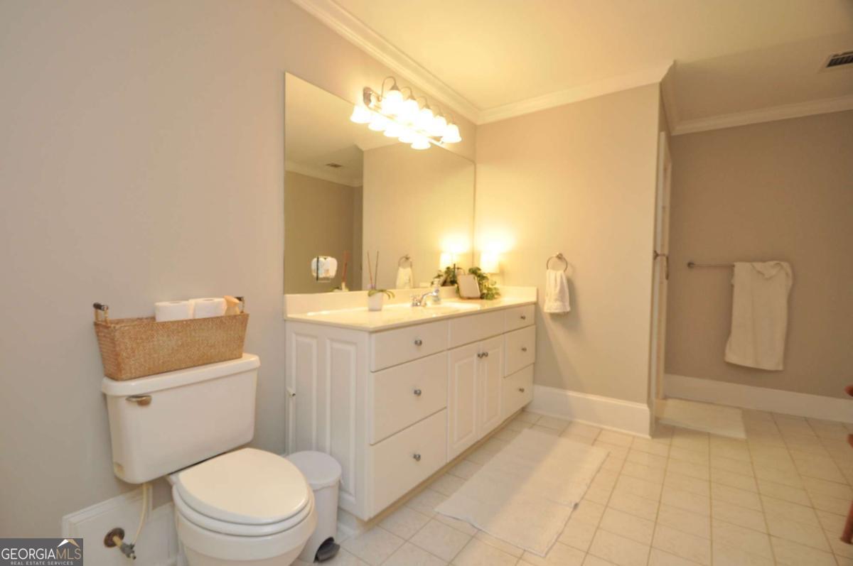 1070 Lexington Court Property Photo 62
