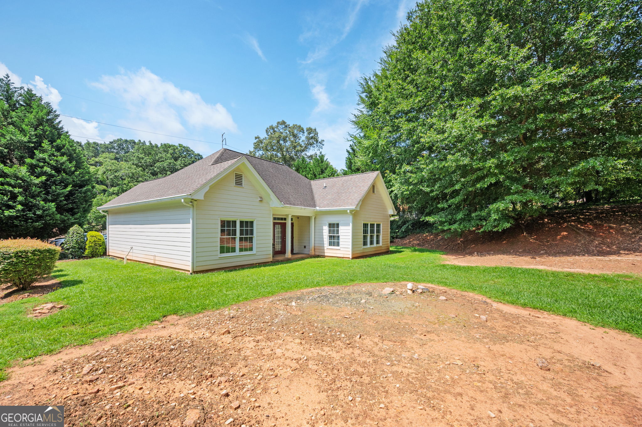 5102 Covington Highway Property Photo 4