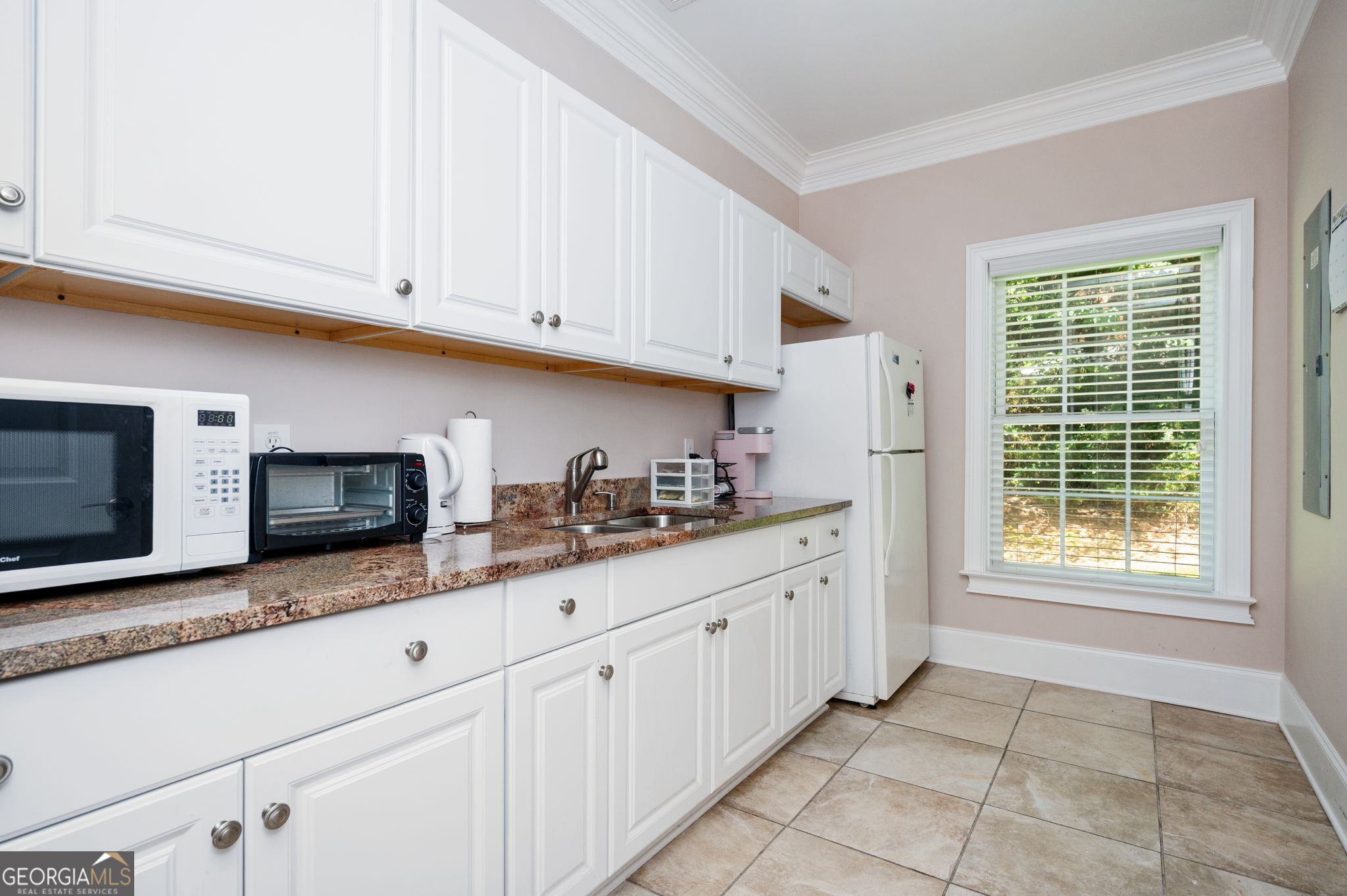 5102 Covington Highway Property Photo 23