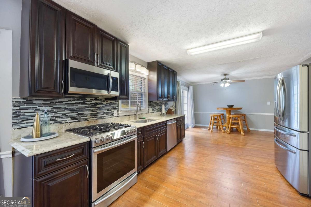 135 Cowan Trail Property Photo 12