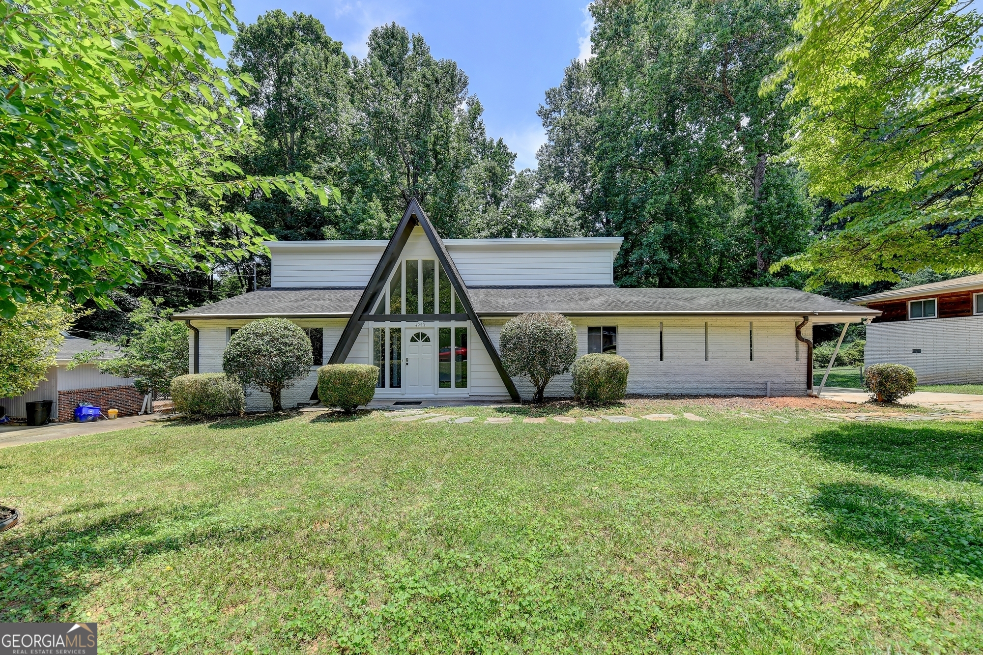 4253 Smithsonia Drive Property Photo