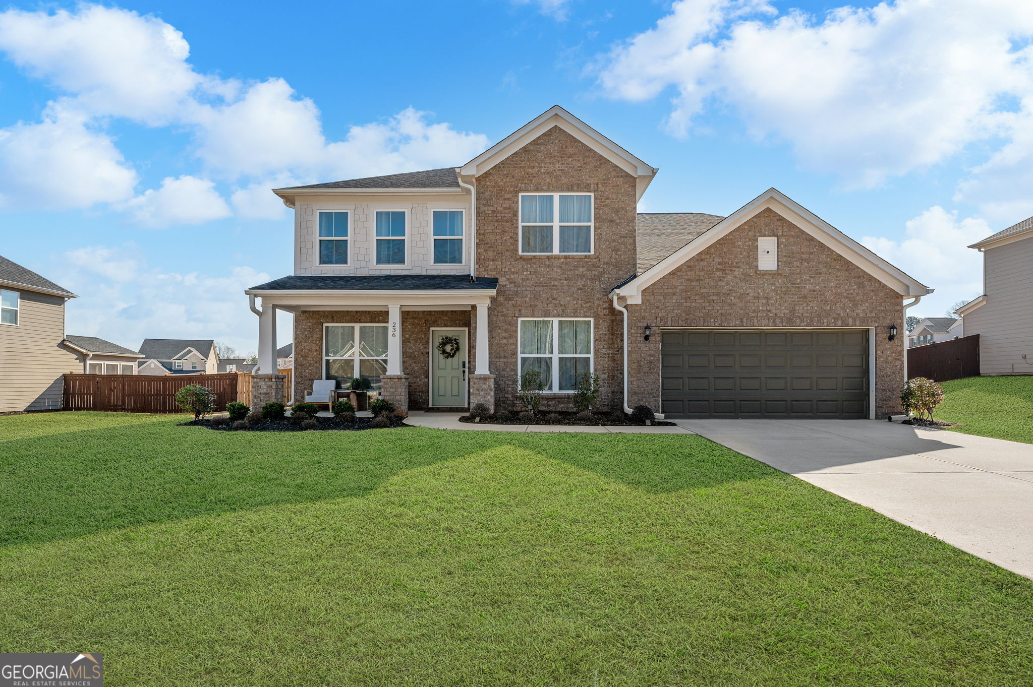 236 Himalaya Way Property Photo 1