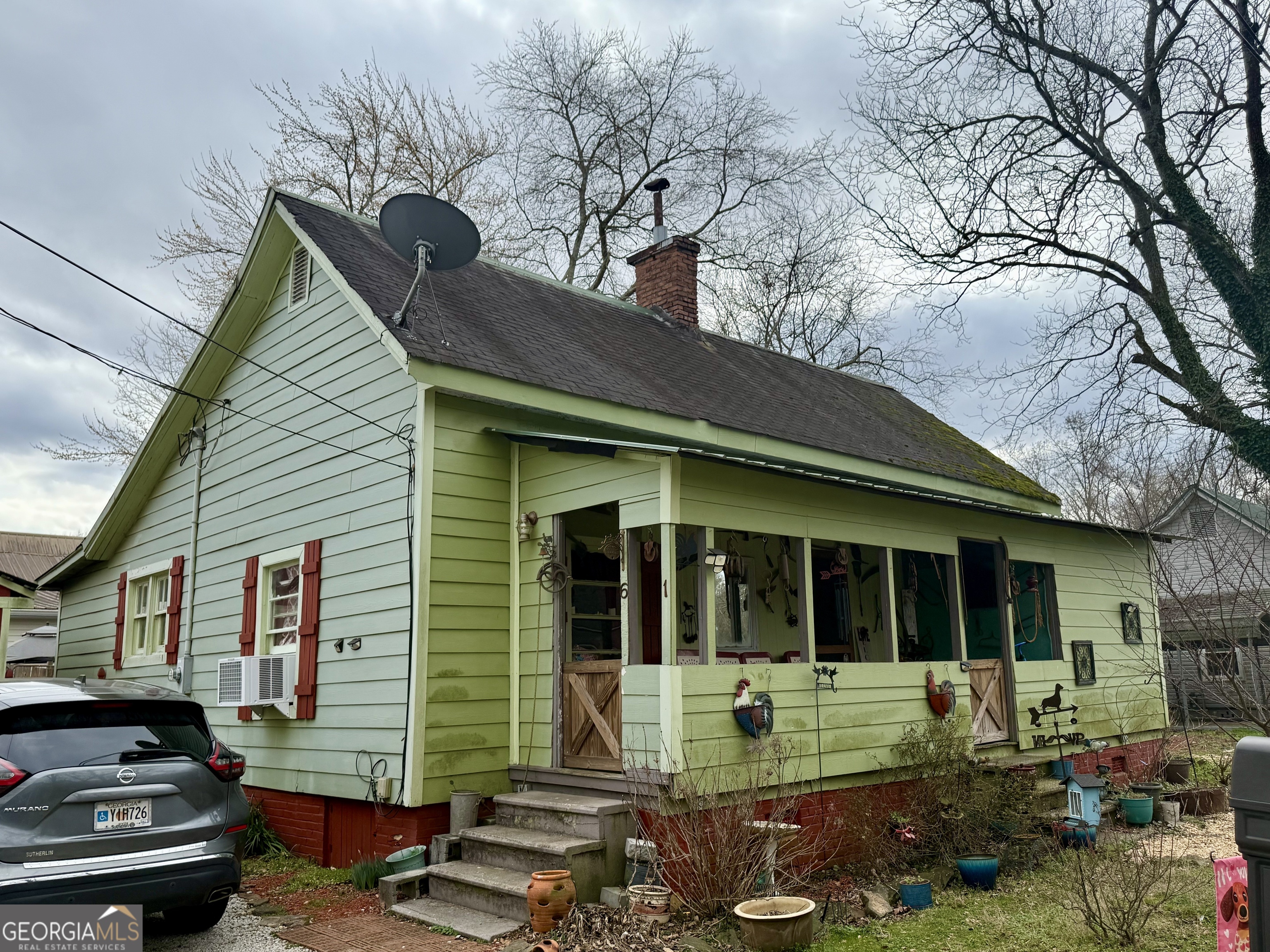 61 Chestnut Street Property Photo