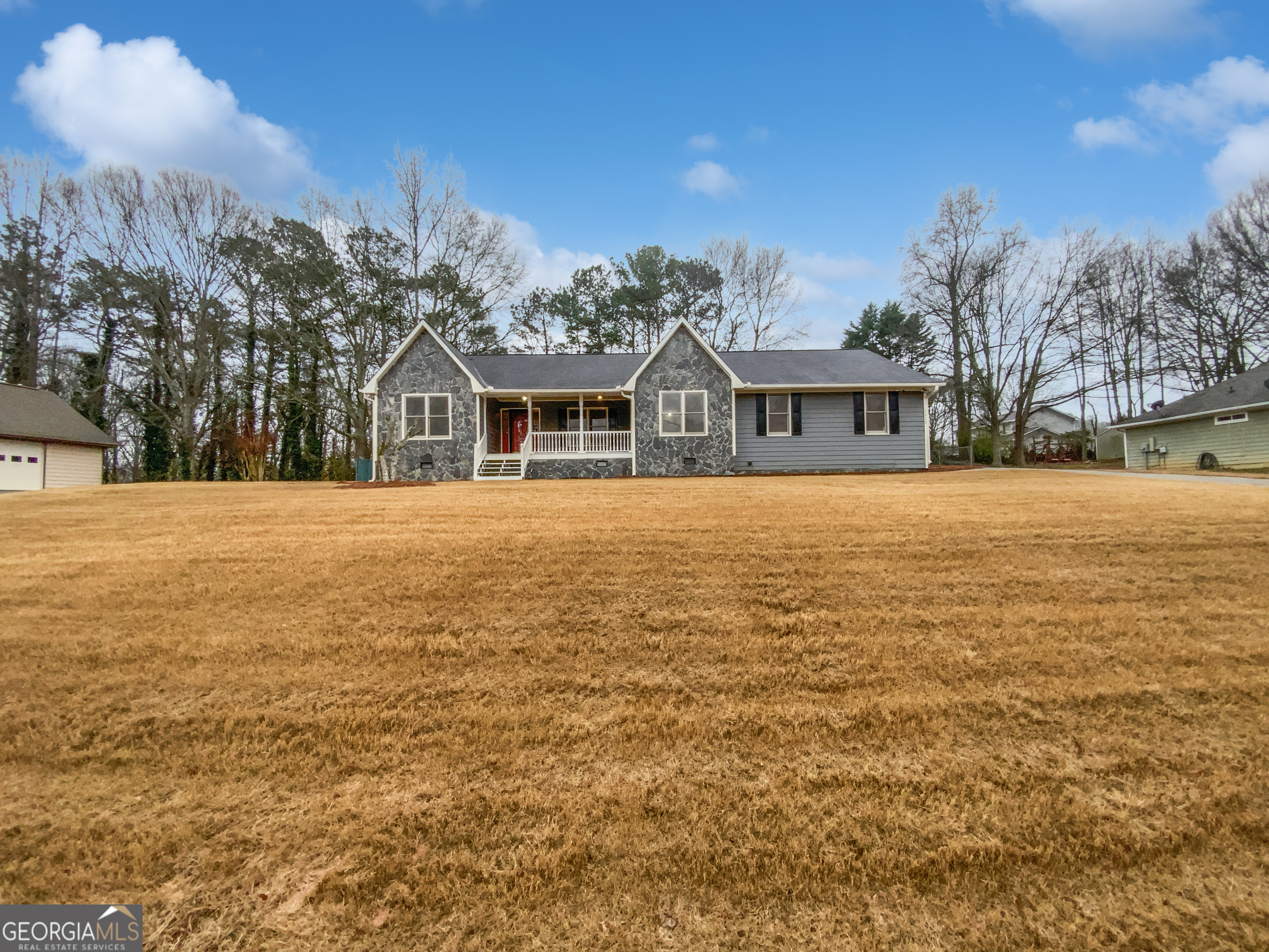 1525 Thornwood Drive Property Photo