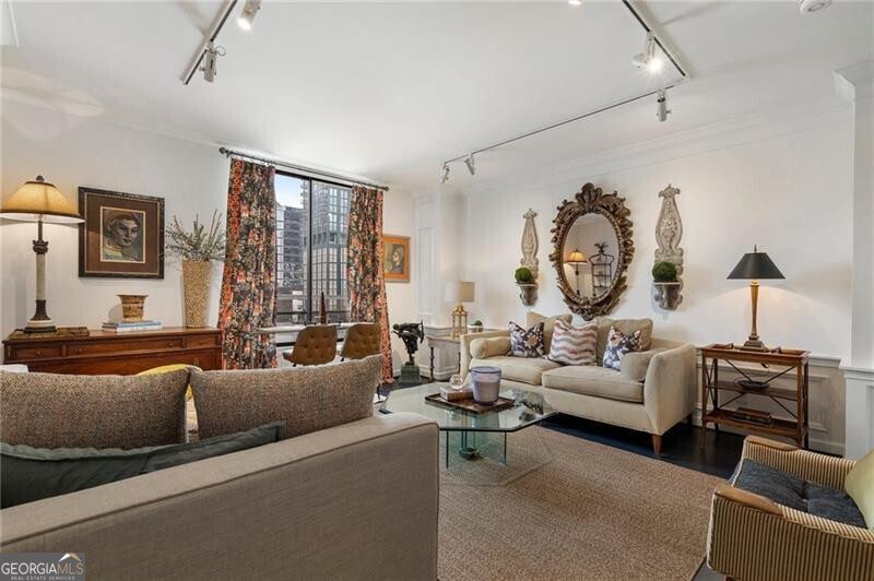 1421 Peachtree Street Ne # 415 Property Photo