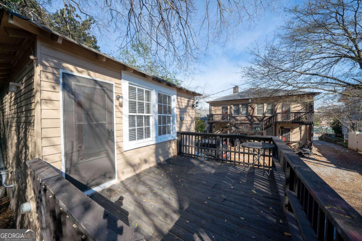 716 Lakeview Avenue Ne # 5 Property Photo
