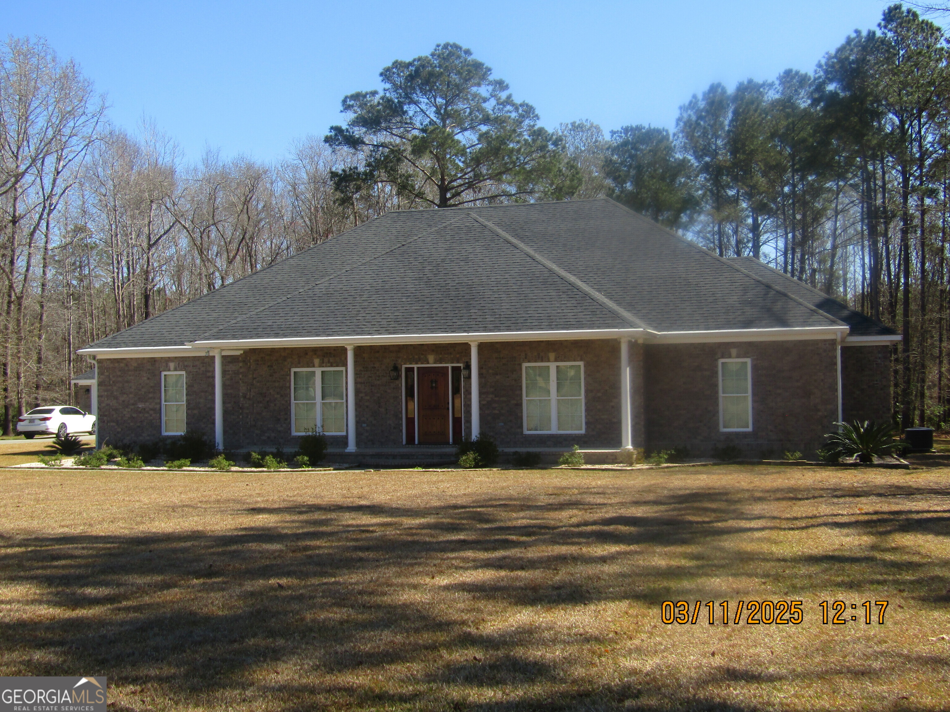1241 E Hampton Drive Property Photo