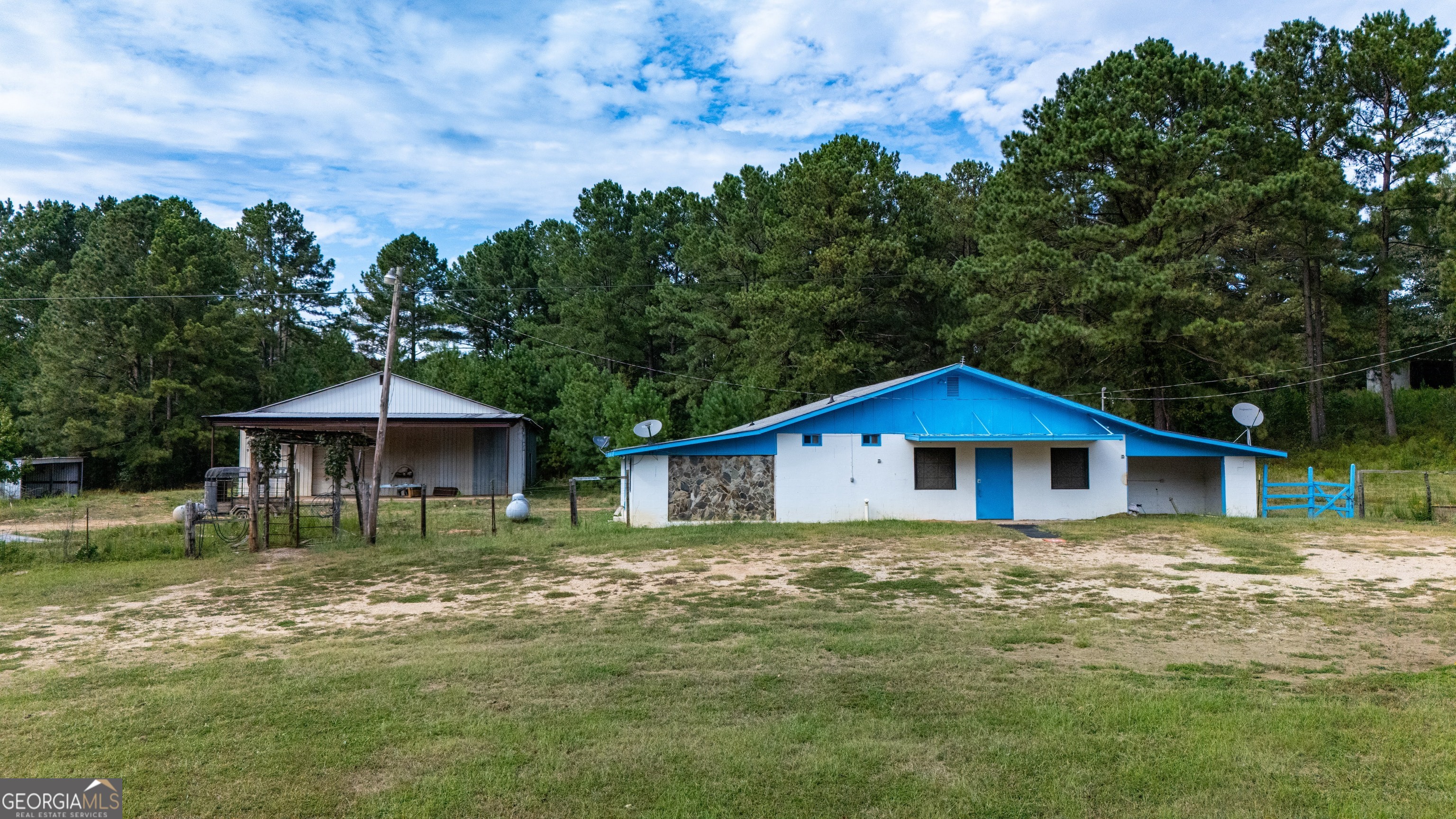 11 Estes Road Property Photo