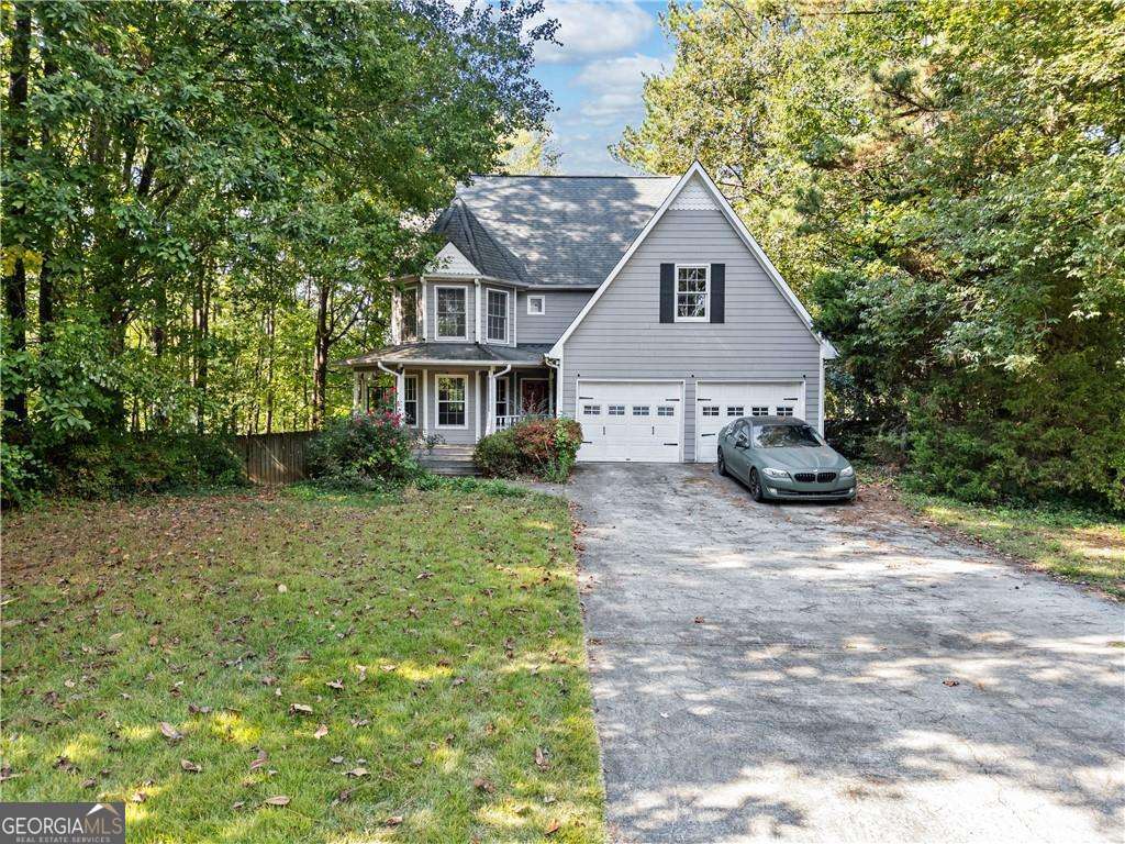 395 Lake Swan Court Property Photo