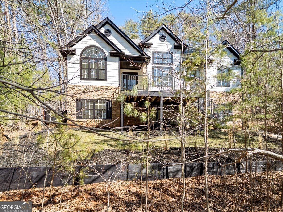 70 Fox Den Circle Property Photo