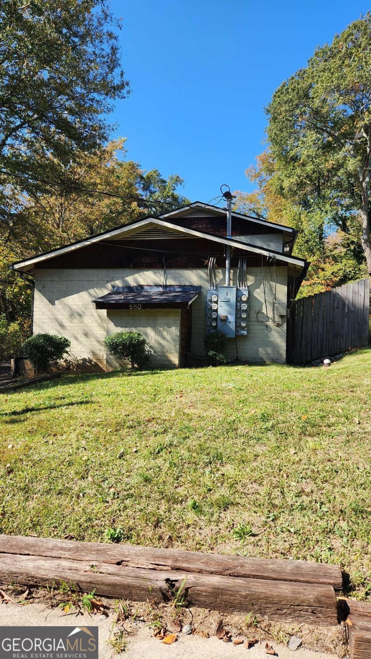 550 Joseph E Lowery Boulevard Nw Property Photo 3