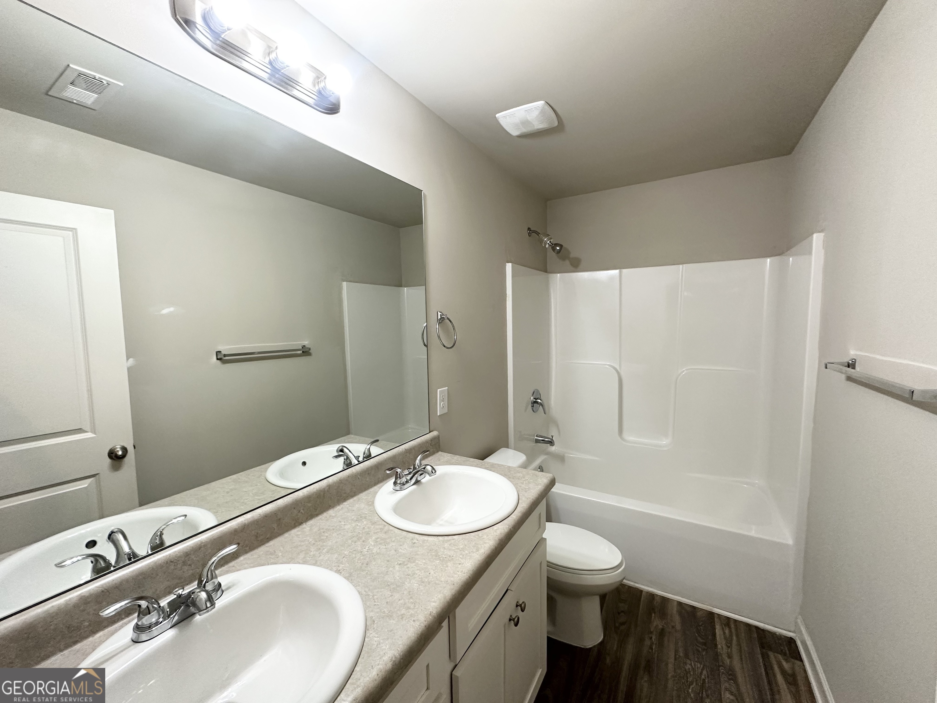 35 Donegal Court Property Photo 13