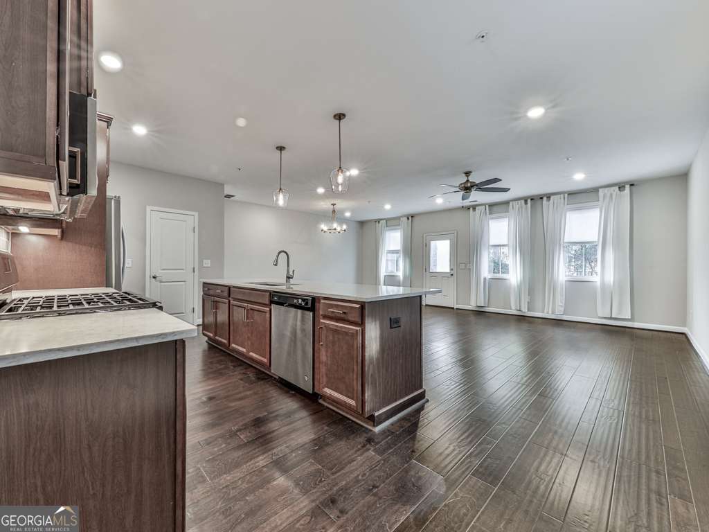 1020 Broadview Drive Property Photo 3