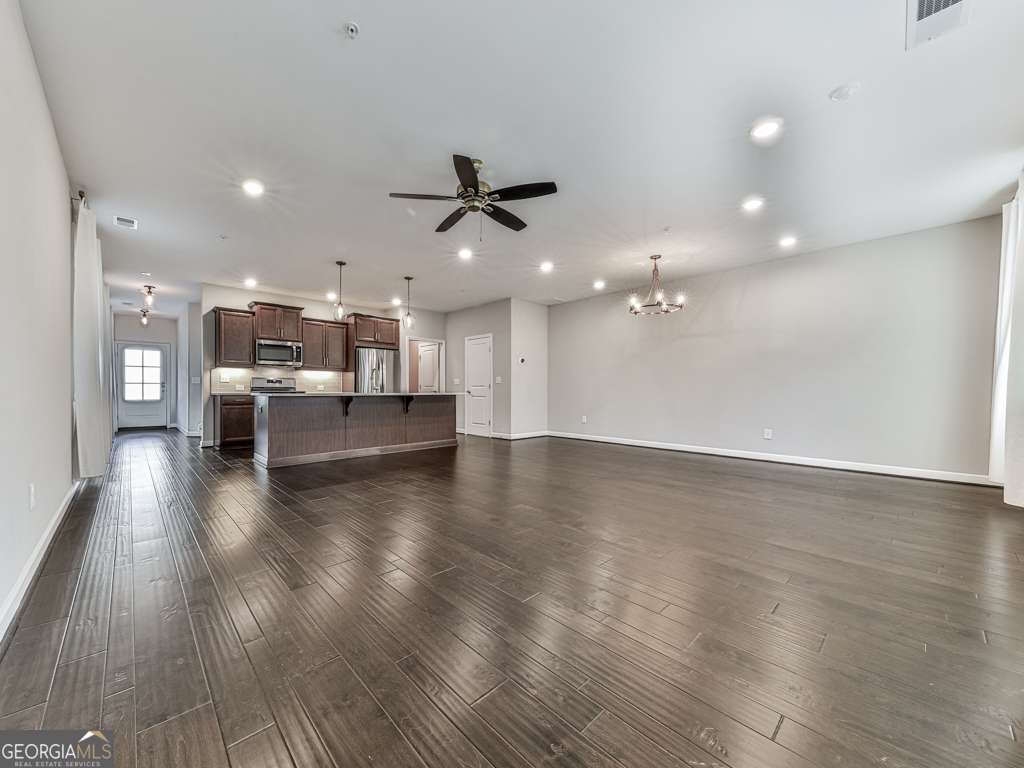 1020 Broadview Drive Property Photo 6