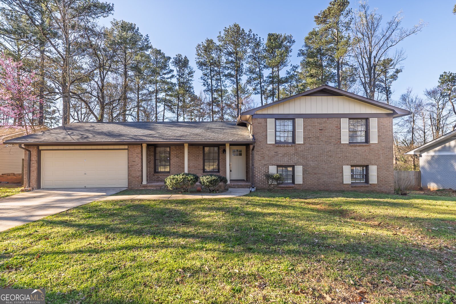 4244 Newcomb Road Property Photo