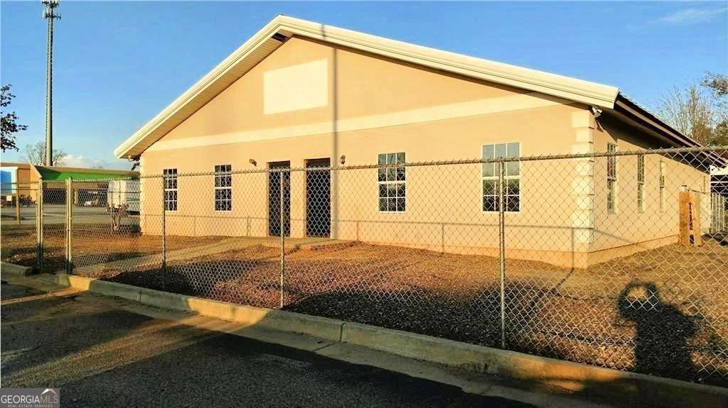 3180 Atlanta Highway Property Photo