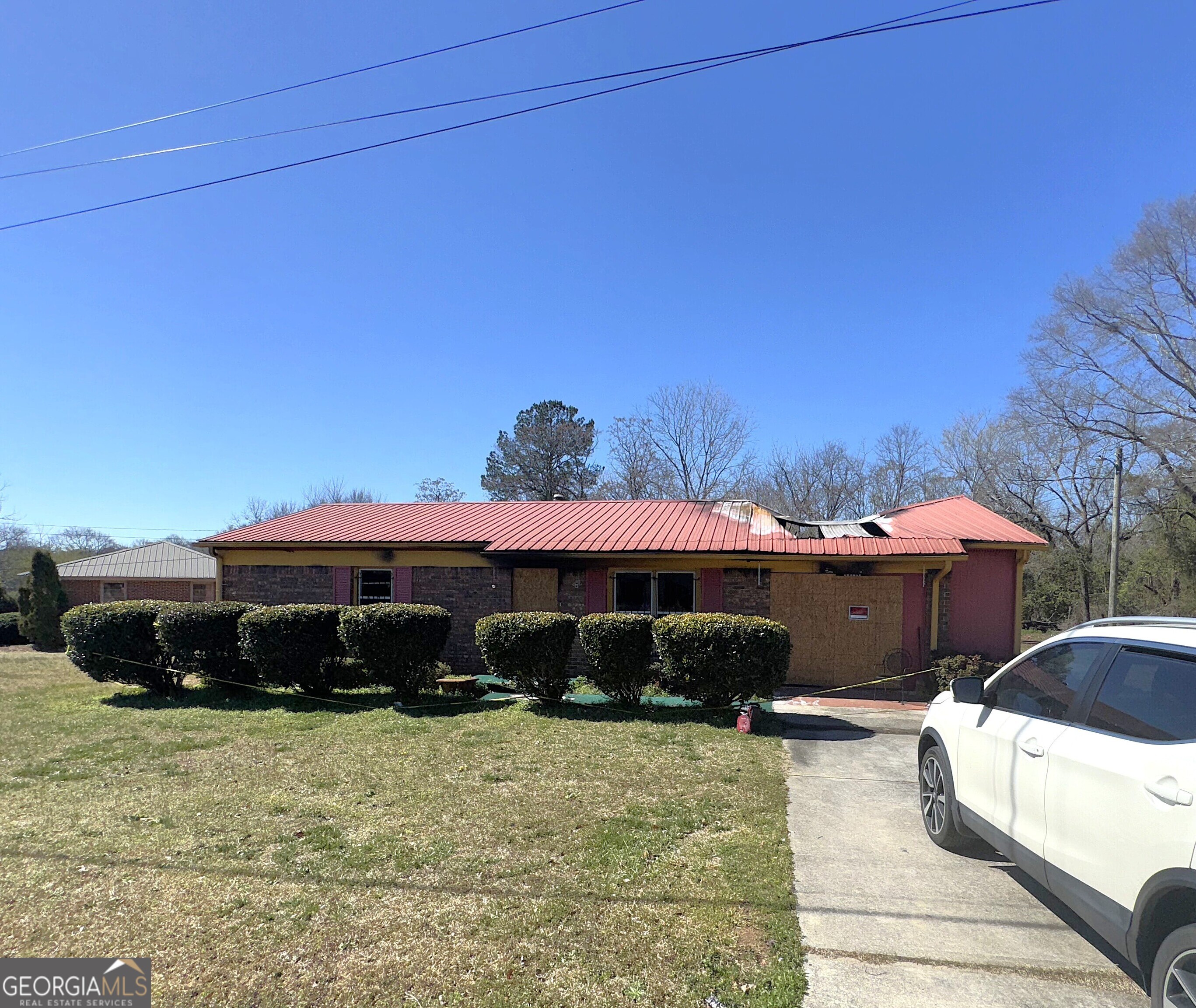 329 Oak Drive Property Photo