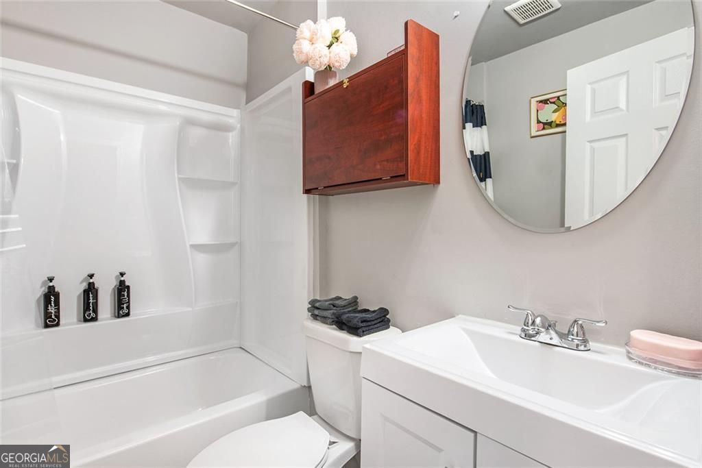 1041 Lawton Avenue Sw Property Photo 24