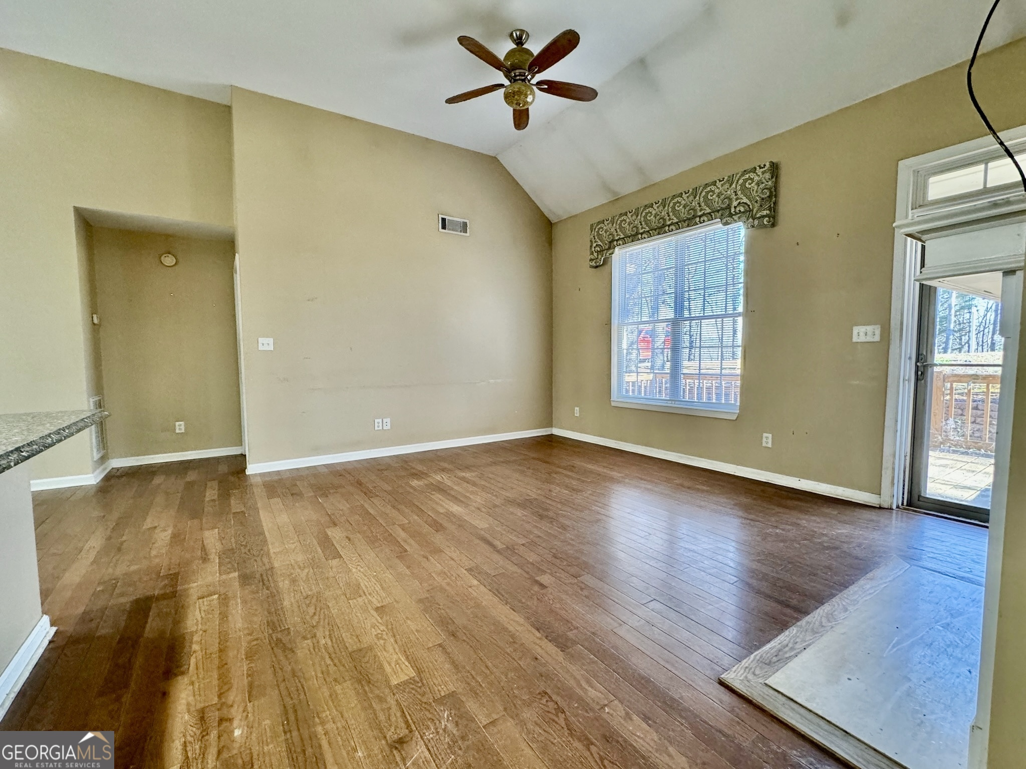 71 Toto Creek Drive W Property Photo 16
