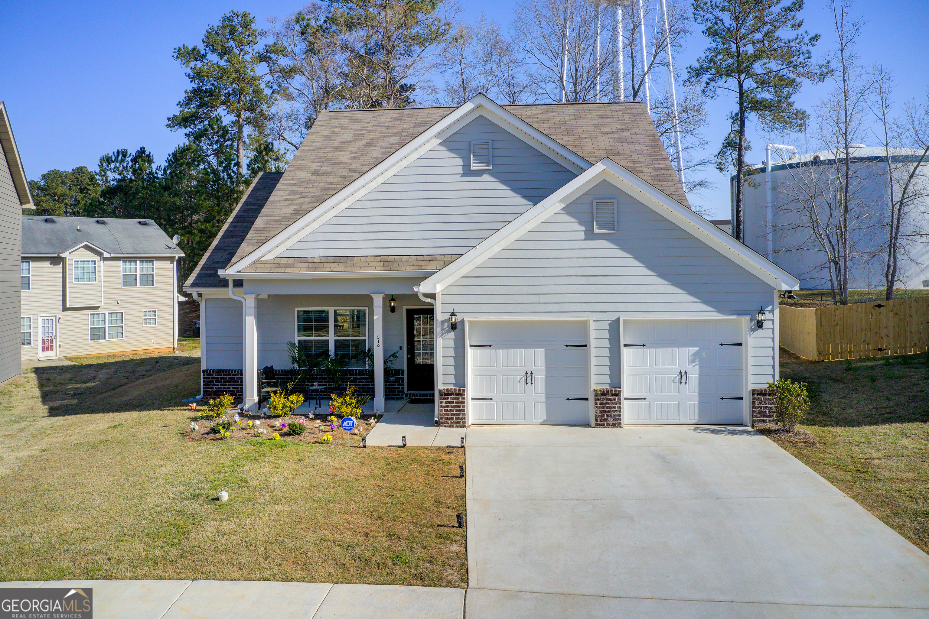 516 Grand Magnolia Street Property Photo
