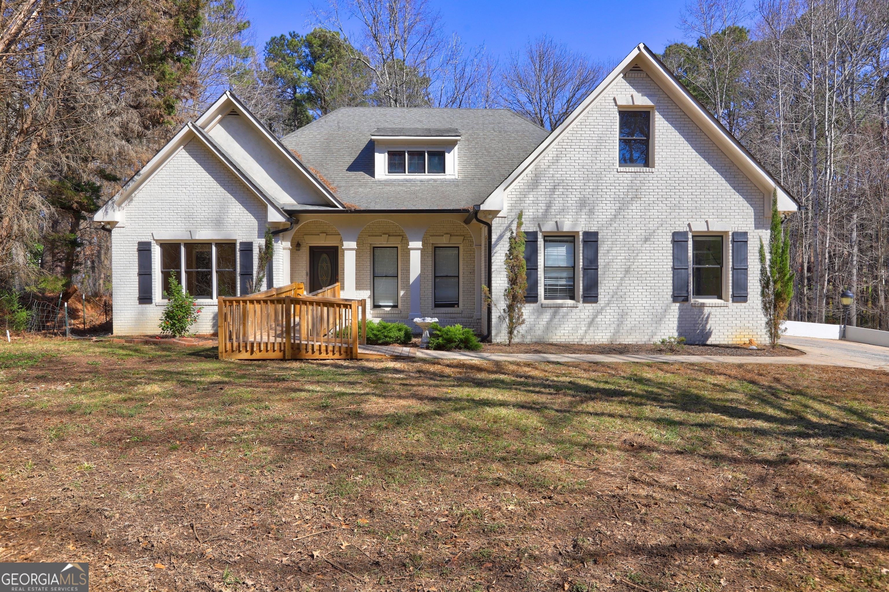 1027 Holland Road Property Photo