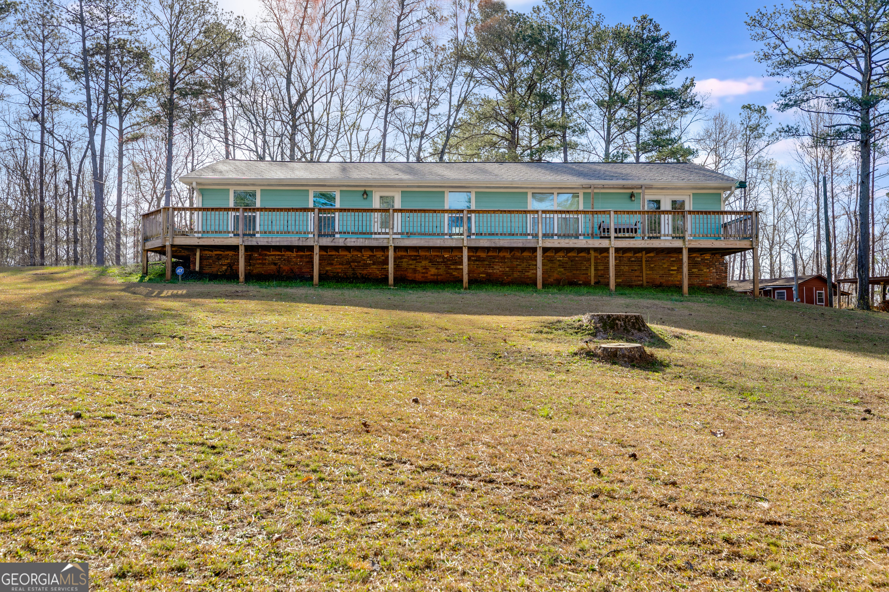 4864 Yeagar Road Property Photo