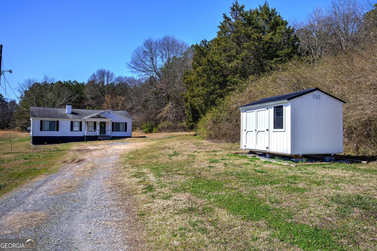 1007 Old Rome Road Property Photo 4