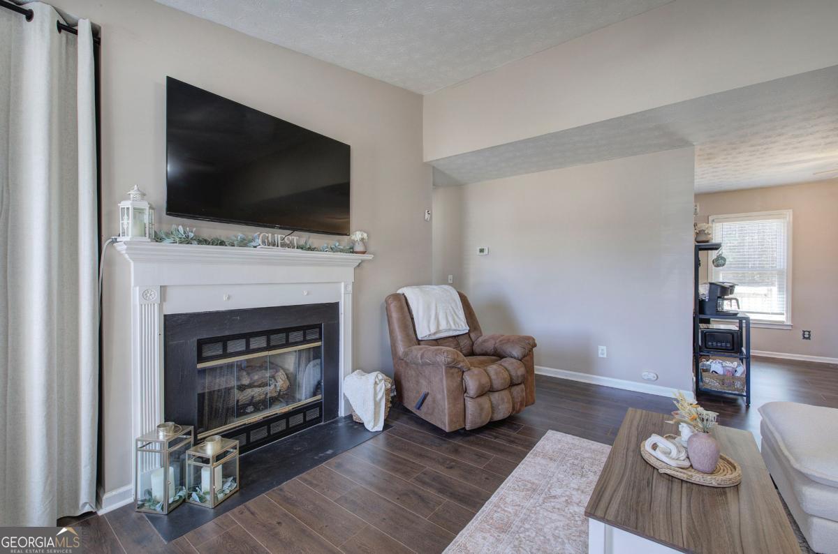1007 Old Rome Road Property Photo 11