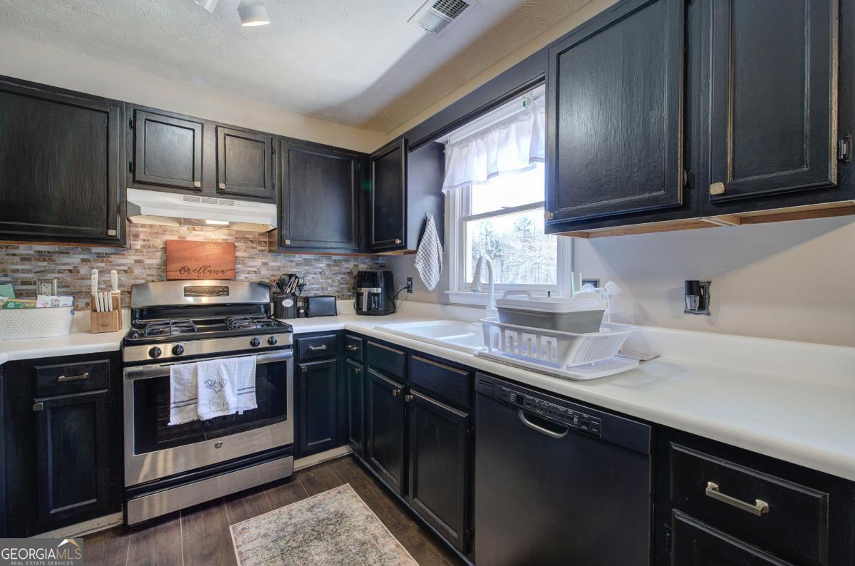 1007 Old Rome Road Property Photo 17