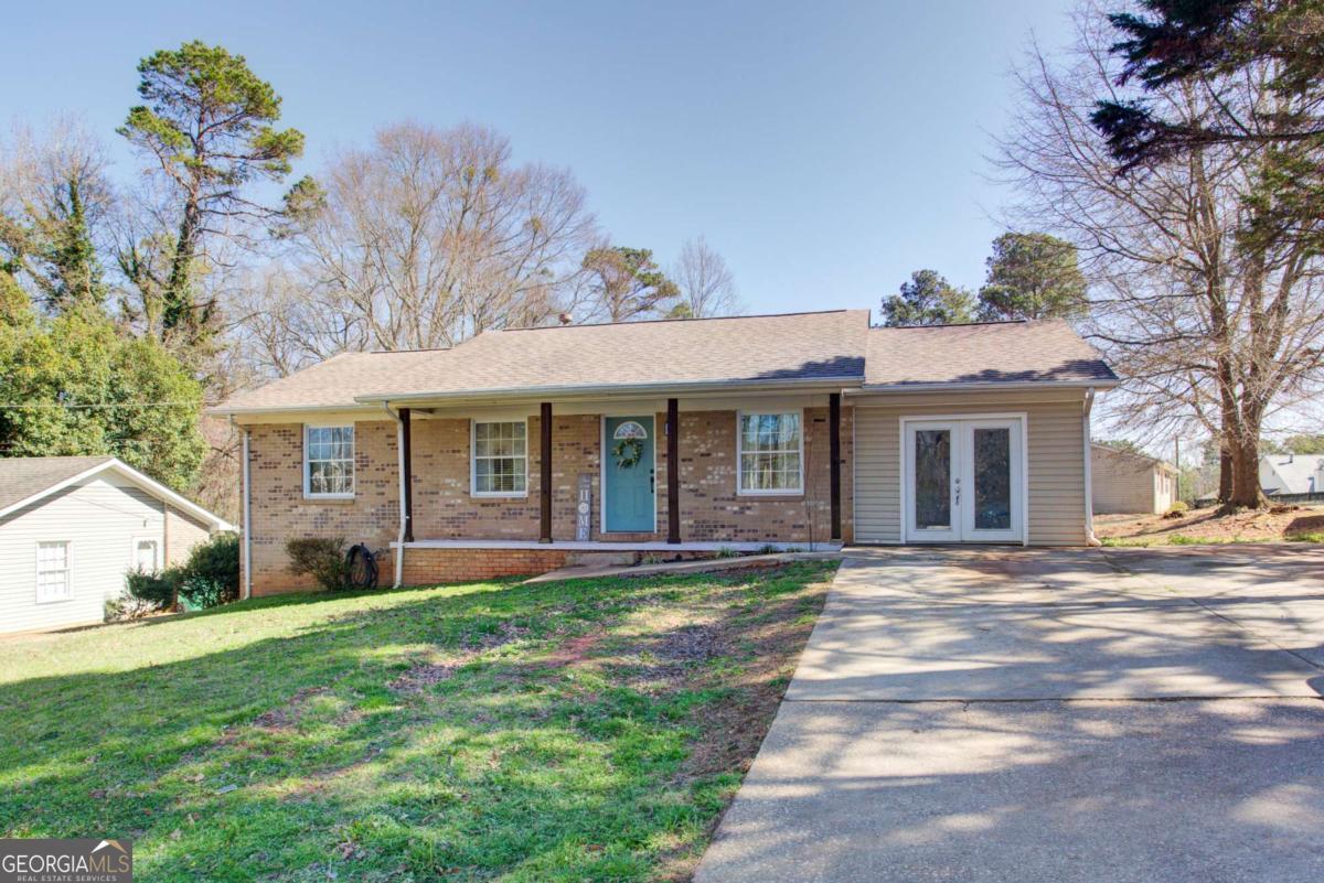 160 Chanticleer Road Property Photo