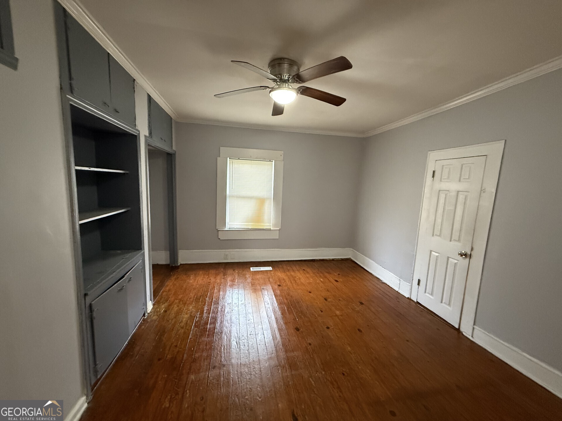 416 Middle Street Property Photo 4