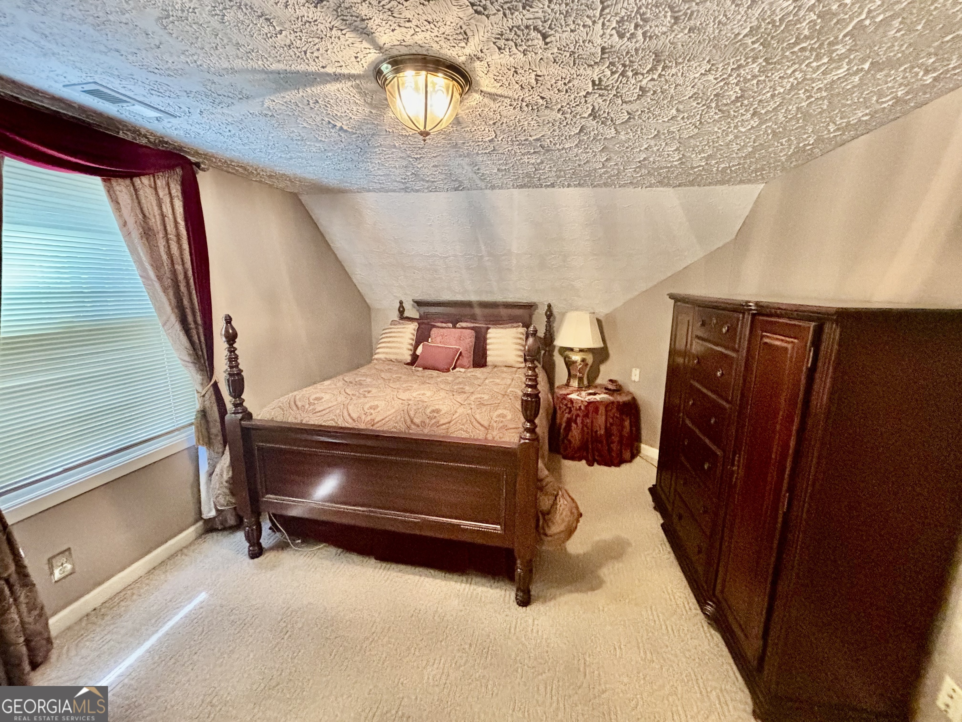 230 White Road Property Photo 10
