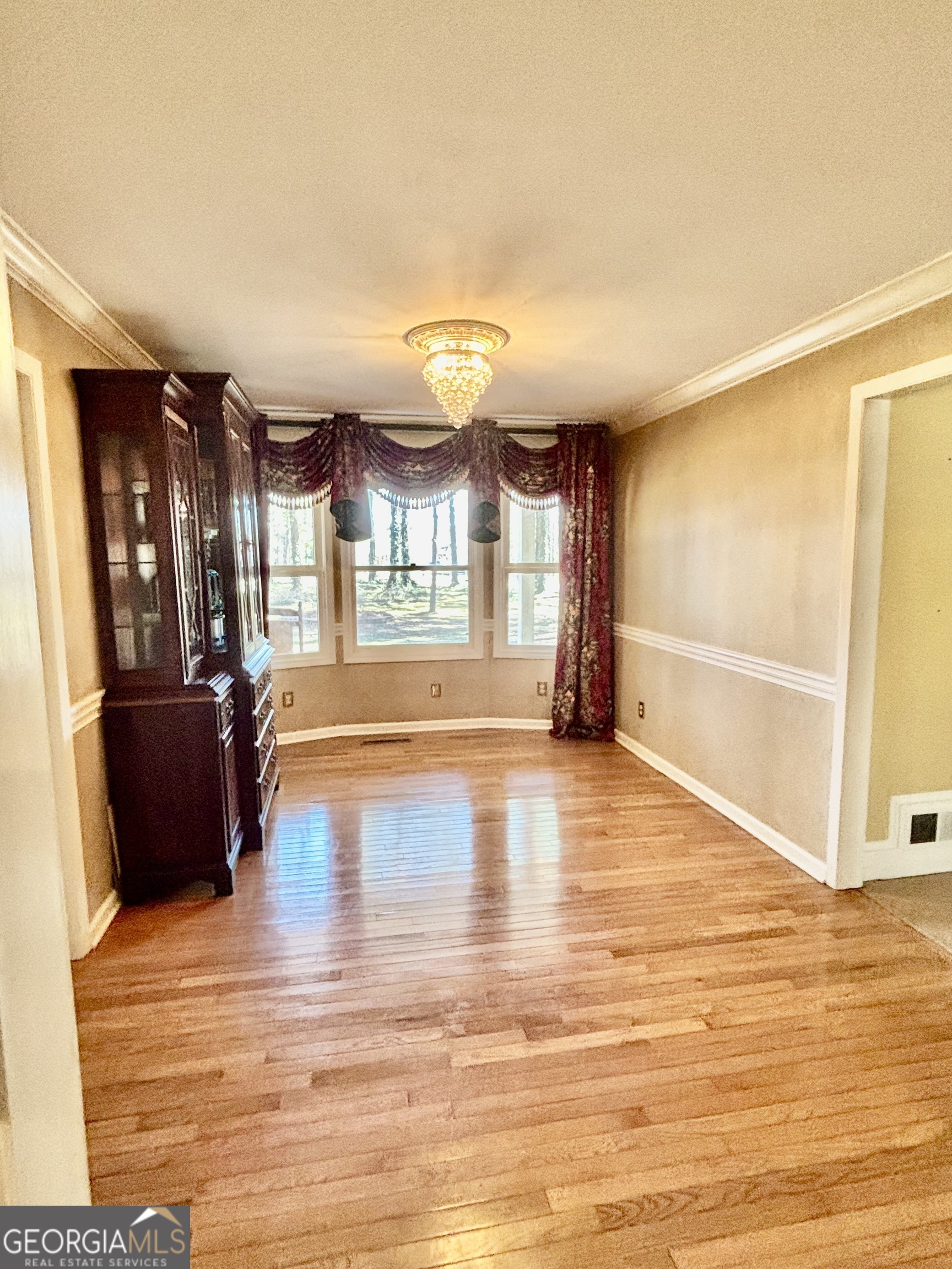 230 White Road Property Photo 16