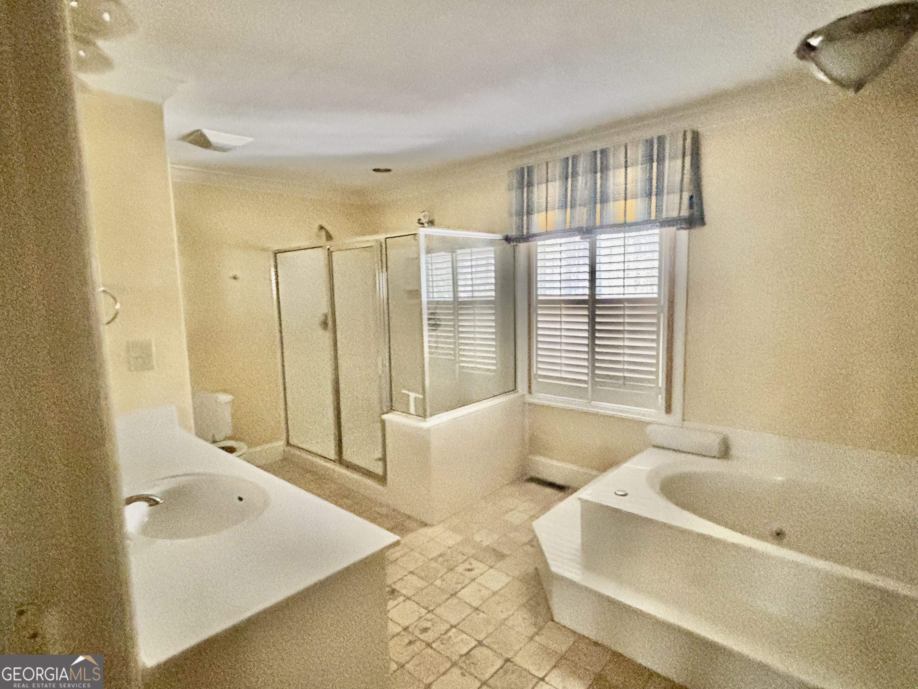 230 White Road Property Photo 19