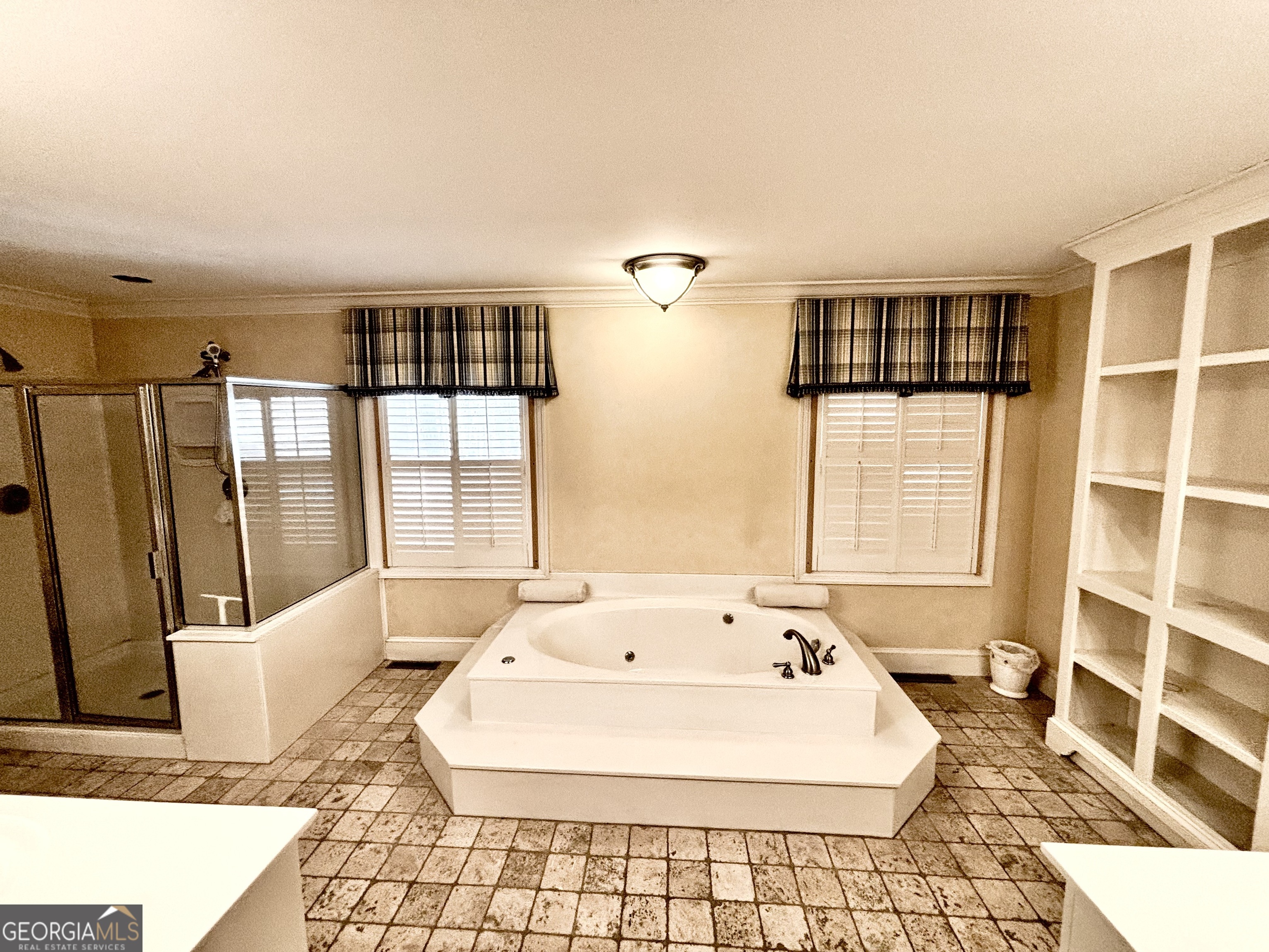 230 White Road Property Photo 20