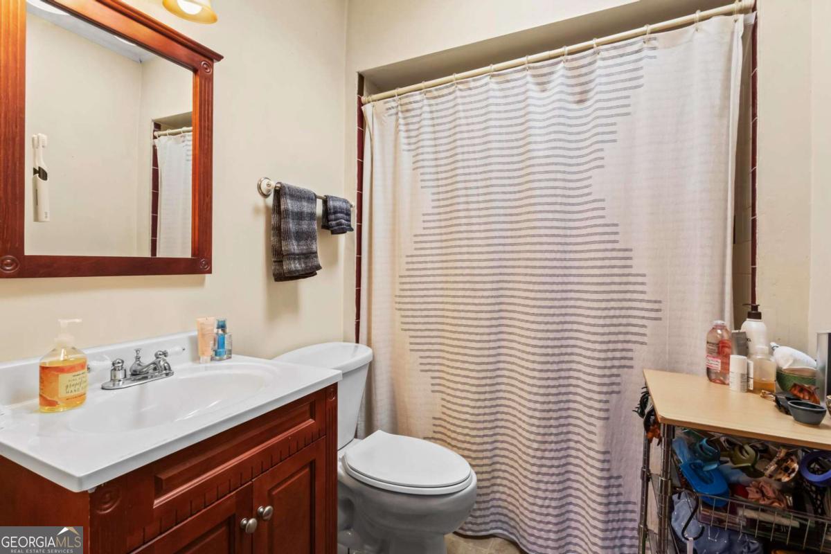 803 Lake Avenue Ne Property Photo 22