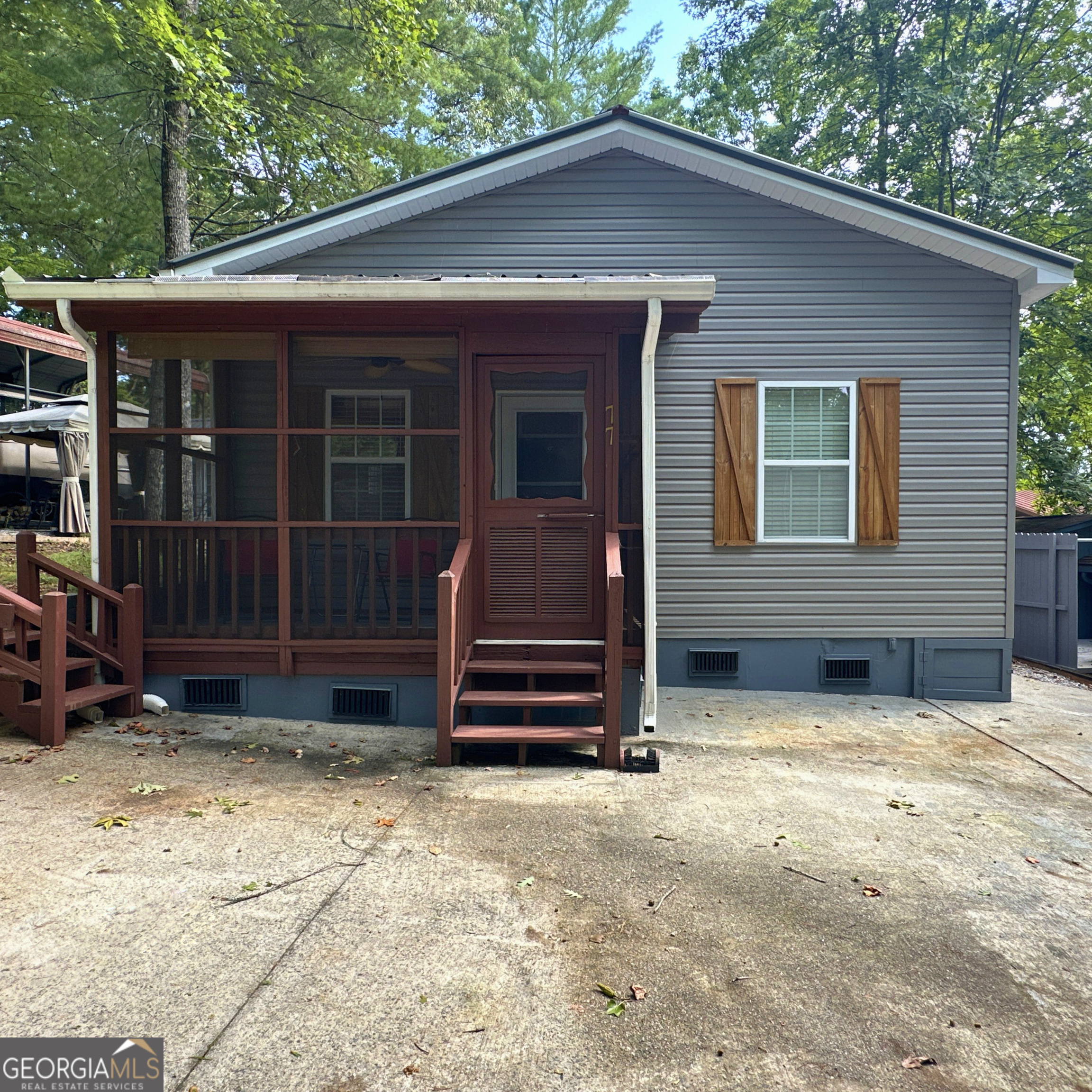 77 Hollow Log Path Property Photo
