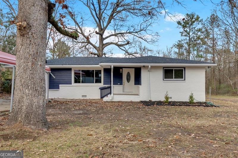 33 Green Acre Road Property Photo