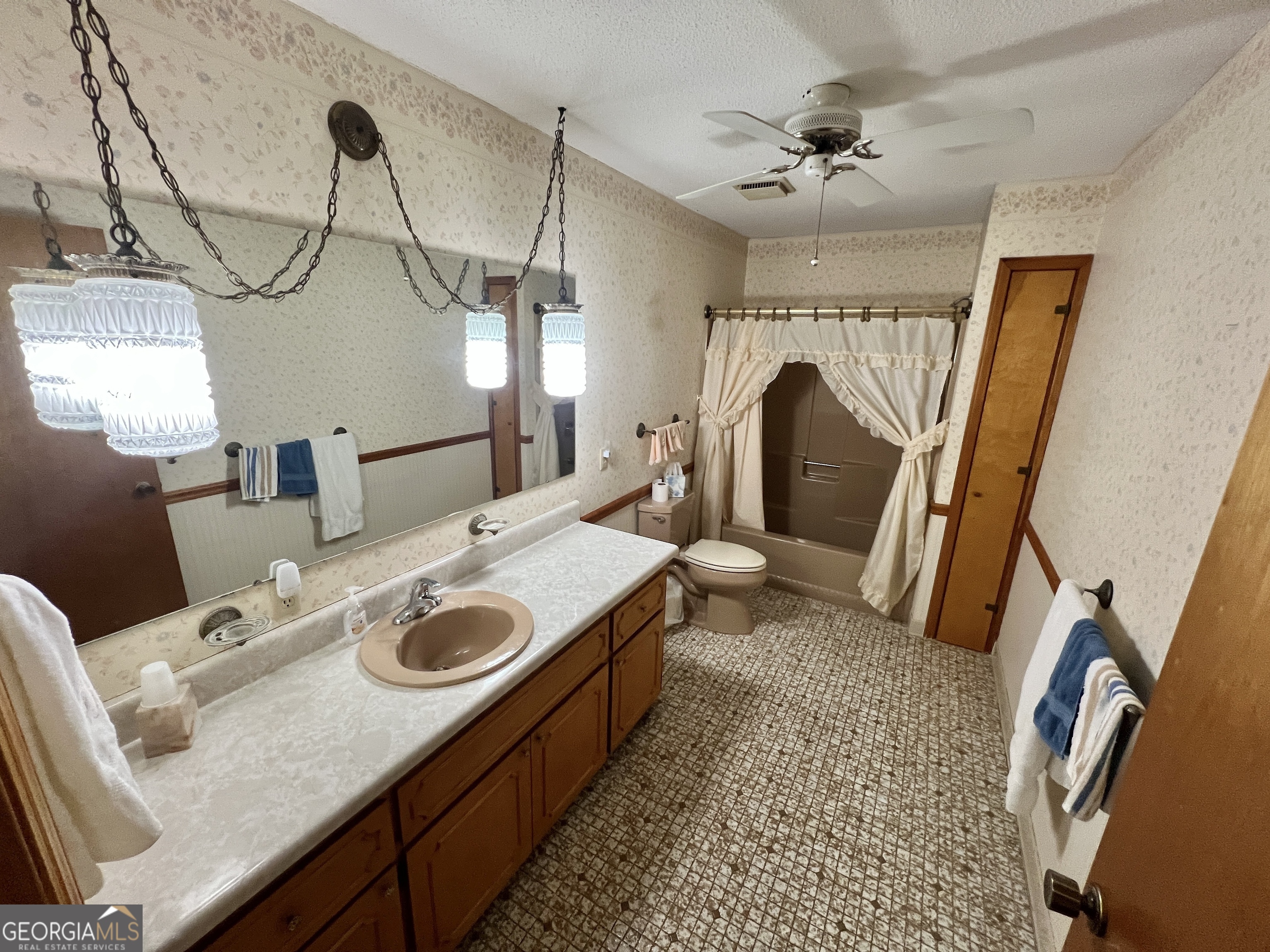 651 Yancey Road Property Photo 56