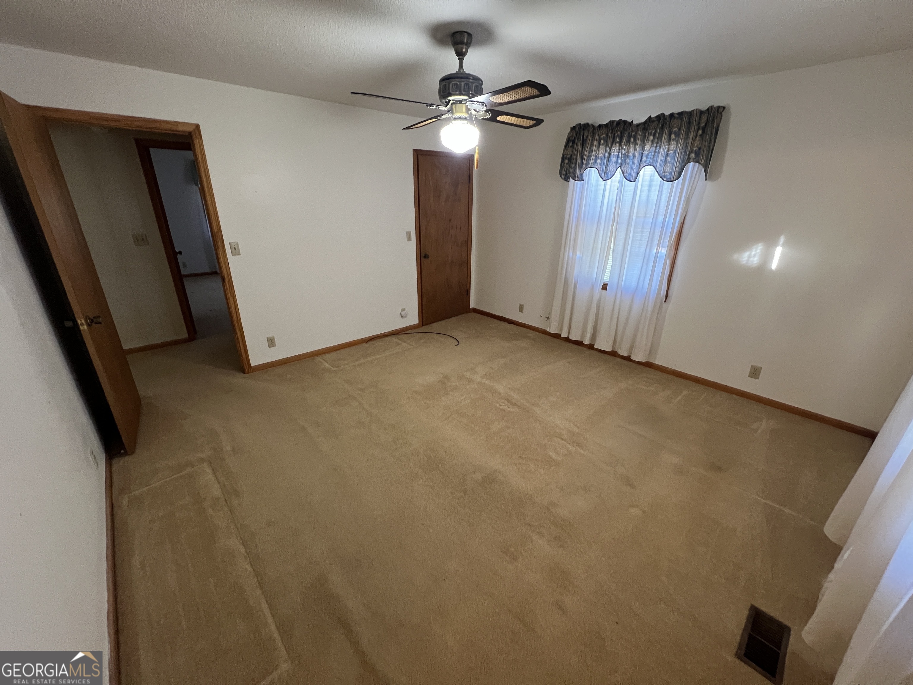 651 Yancey Road Property Photo 65