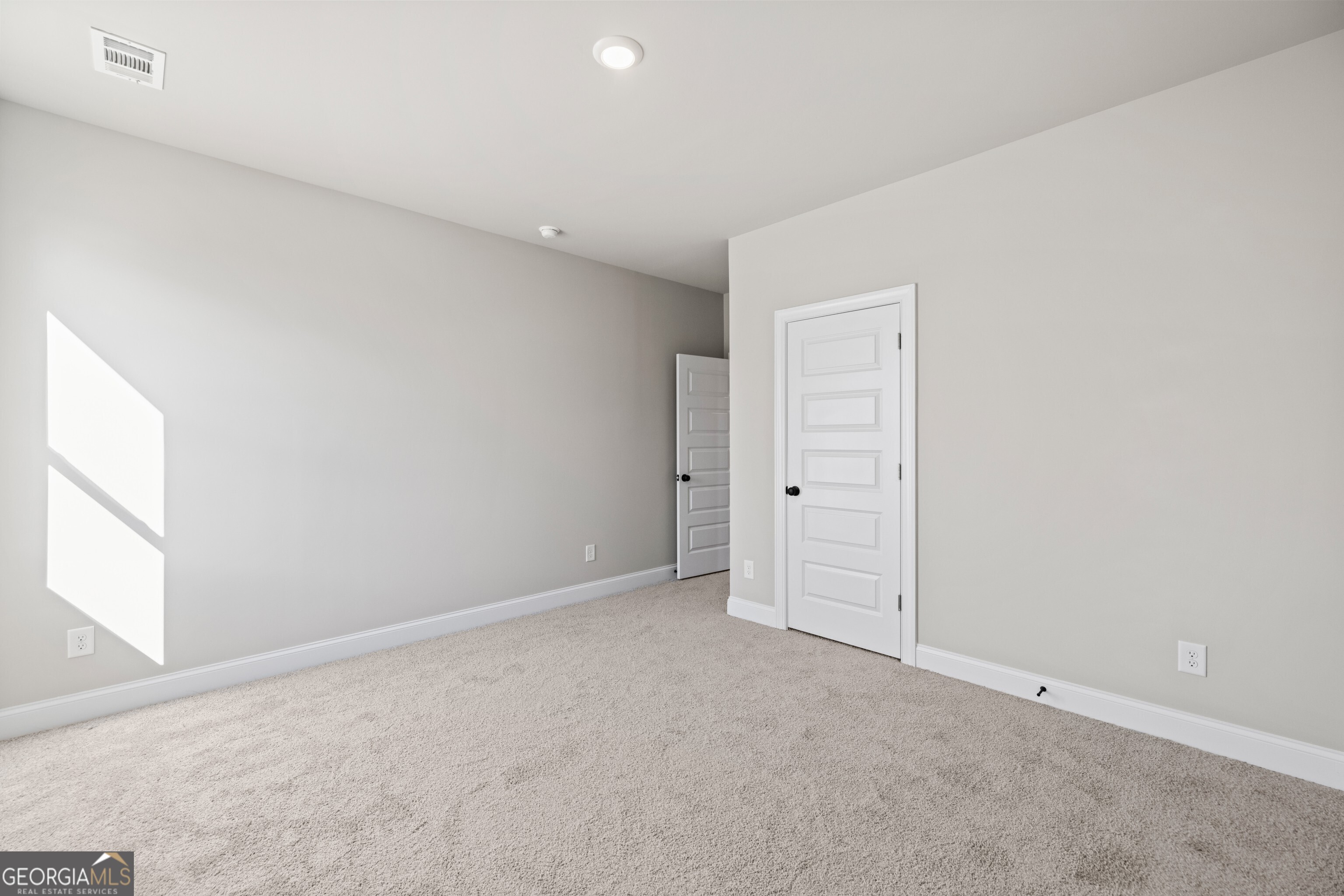5832 Gainesville Street Property Photo 25