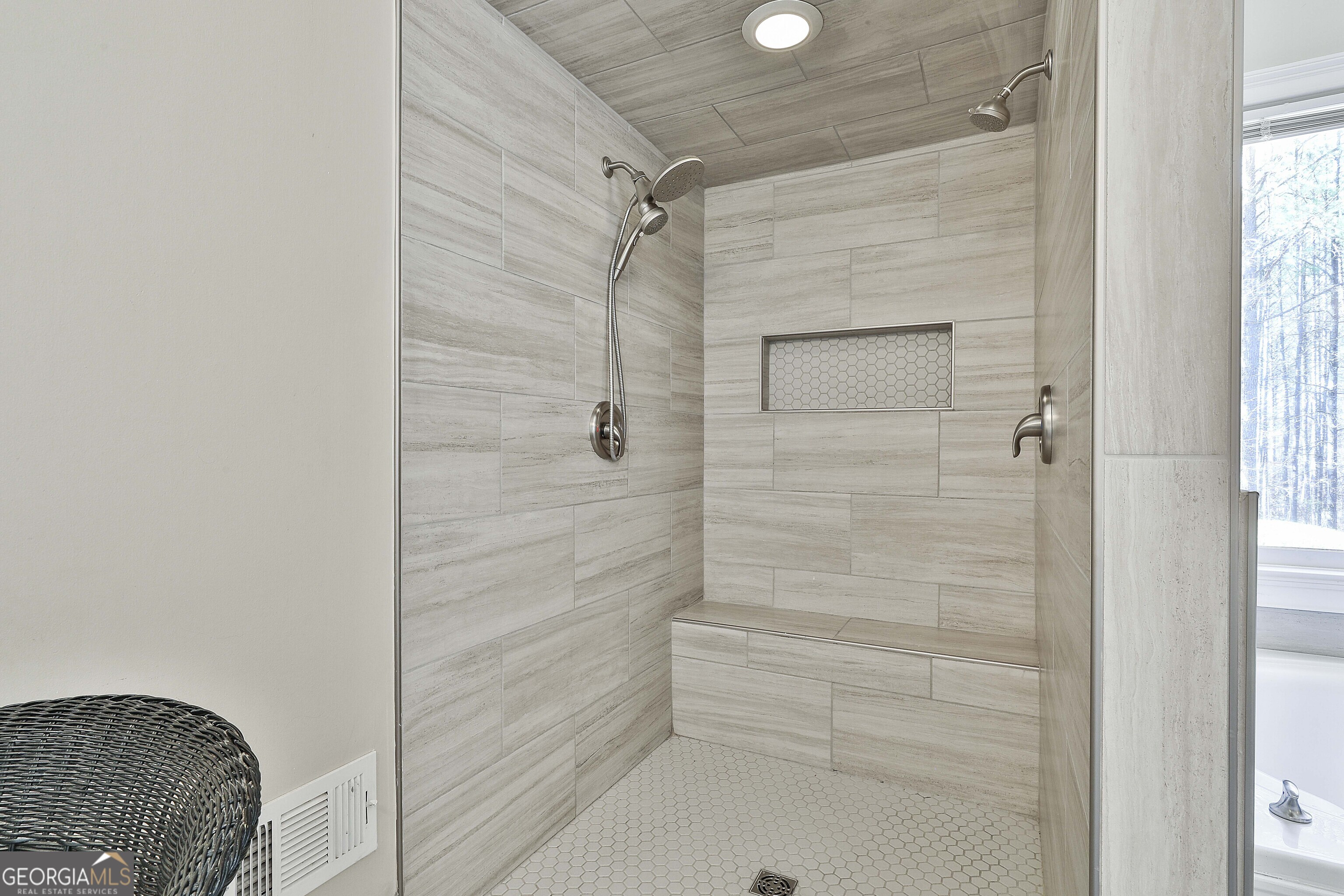 190 Postwood Drive Property Photo 37