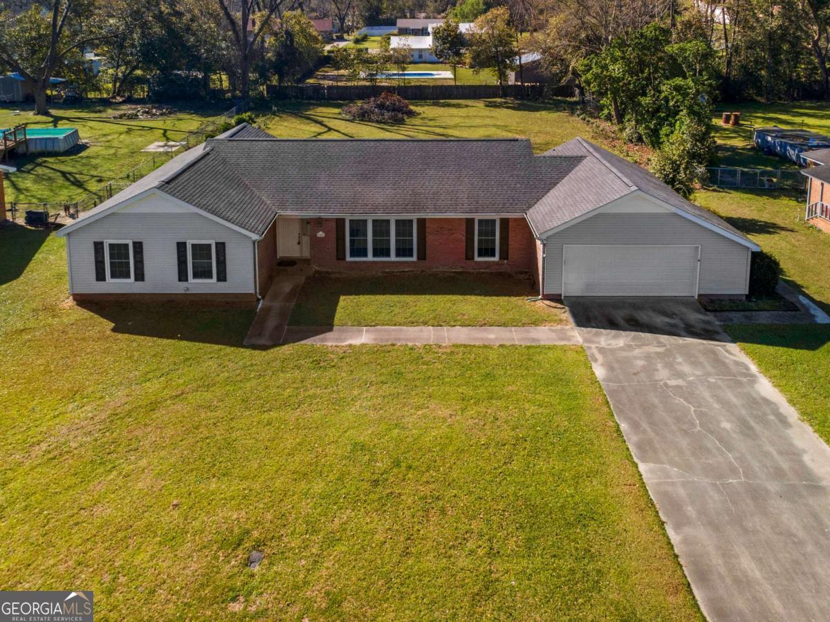 902 Orchard Lane Property Photo