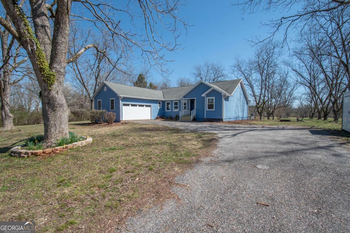4153 Wallace Road Property Photo 6